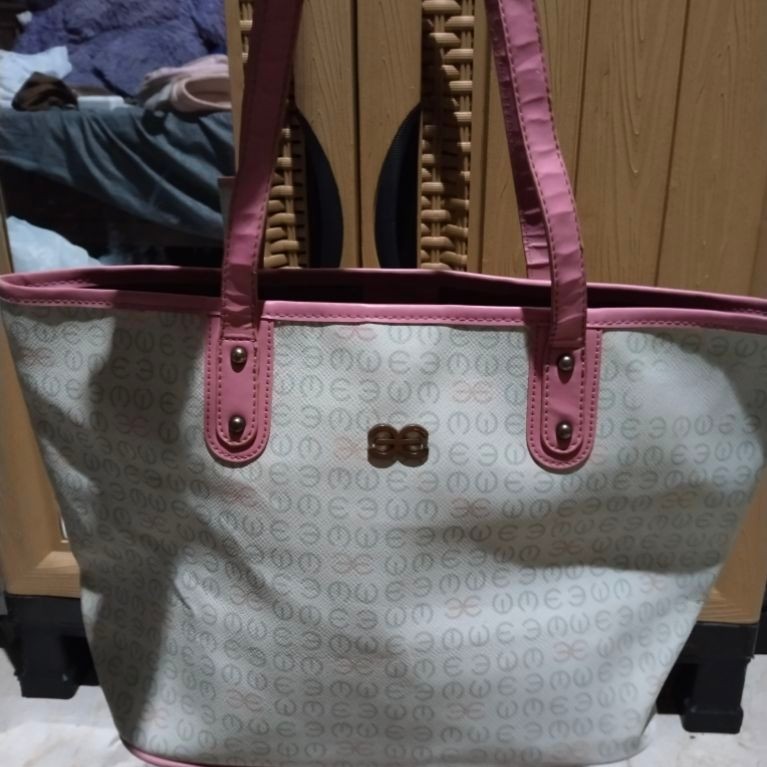 Preloved tas esquire