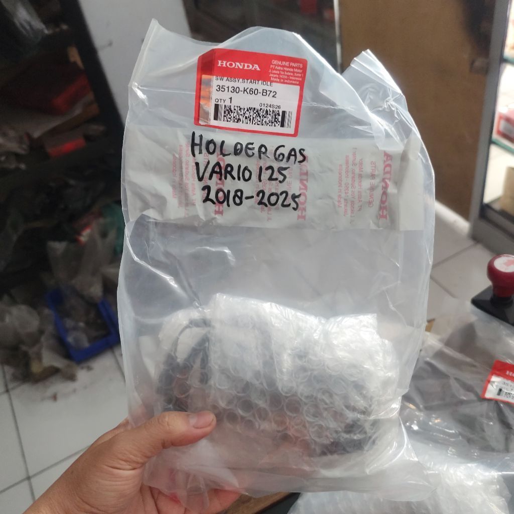 35130K60B72 HOLDER GAS VARIO 125 2018-2025
