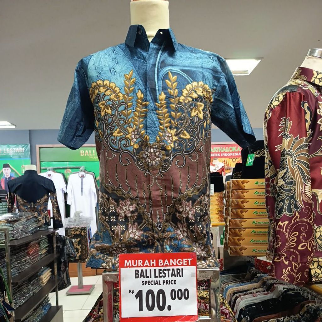 KEMEJA BATIK PRIA BALI LESTARI