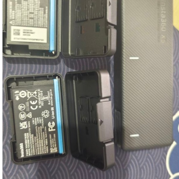 baterai insta360 x5  second original dan charge case