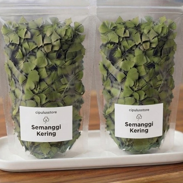 Daun semanggi kering alami atau semanggi sawah