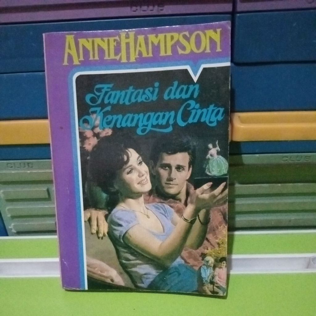 BUKU NOVEL ANNEHAMPSON FANTASI DAN KEMENANGAN CINTA,BEKAS