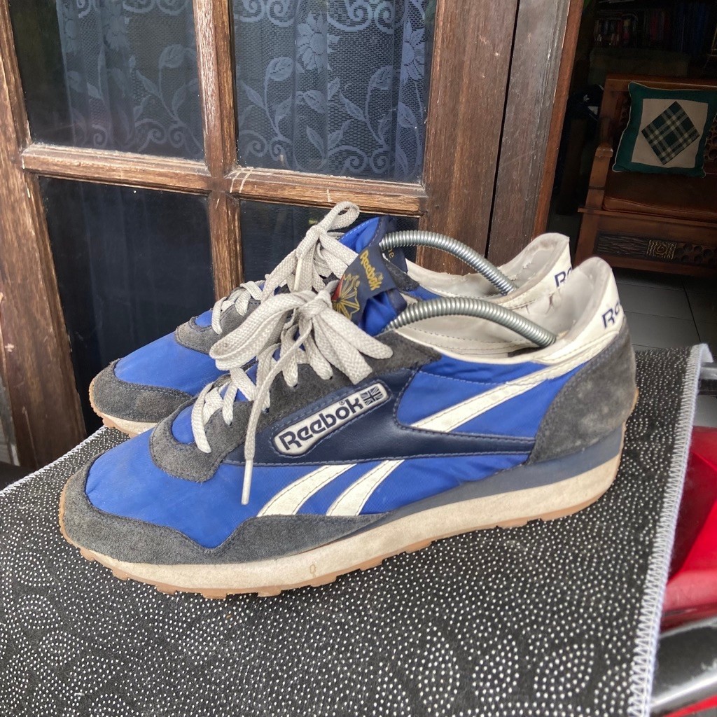 Reebok Aztec second