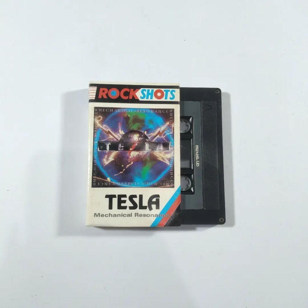 Kaset pita RockshotsTesla - Mechanical Resonance