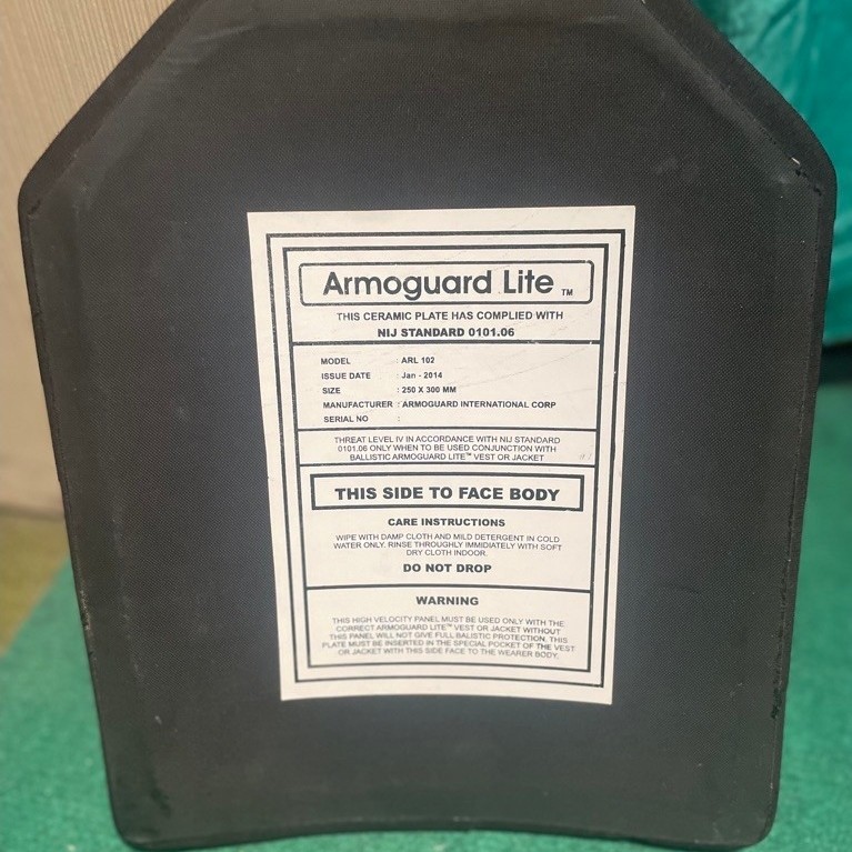 Plat Baja Armoguard Lite Level IV Anti Peluru SIC PE Ceramic 250x300mm Hitam