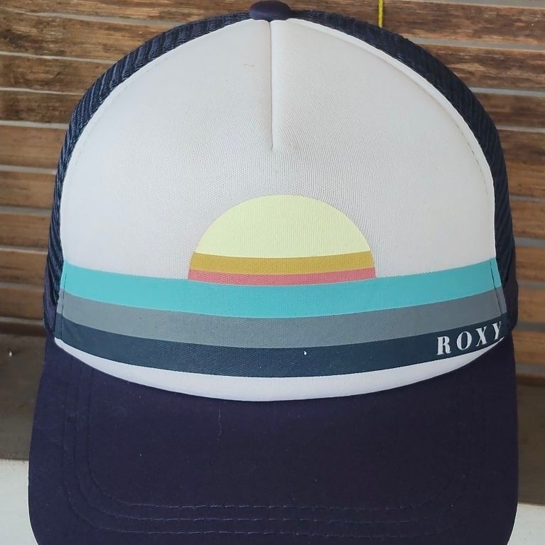 topi roxy