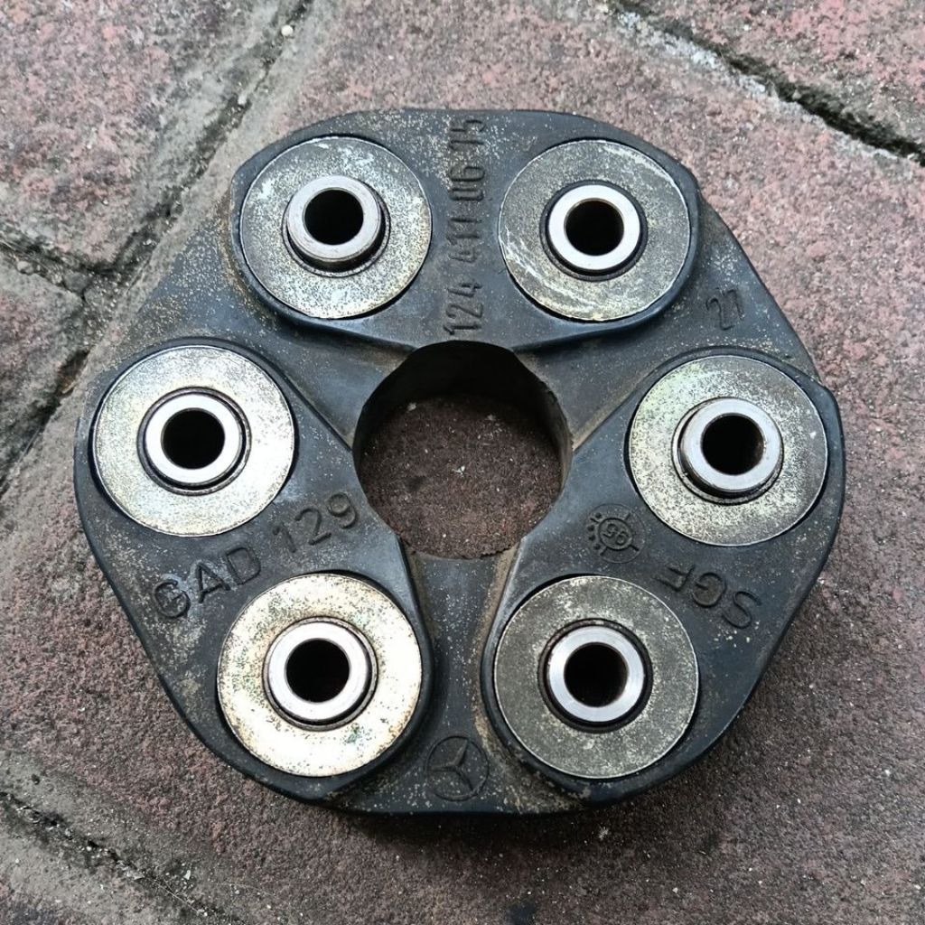 Karet Kopel Depan Mercy W202
