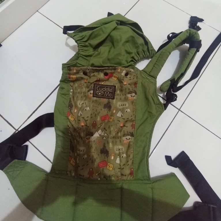 Preloved Cuddle Me Lite Carrier Motif Camping