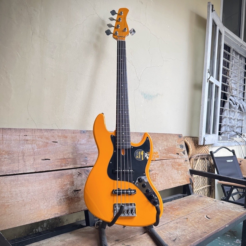 Sire Marcus Miller V3 Bass 5 String 2nd Gen in Orange
