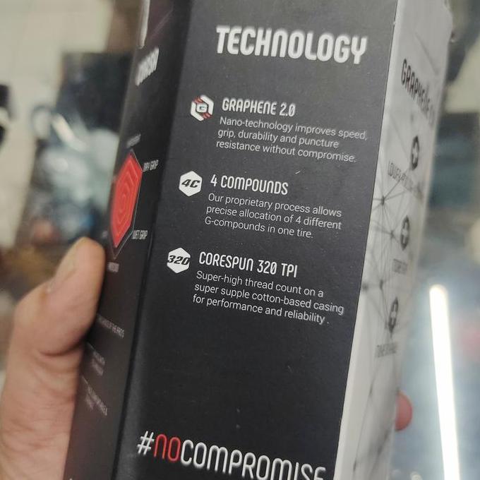 Ready Vittoria Corsa 700x25C - Full Black Ban Luar VITTORIA Corsa GRAPHENE 2