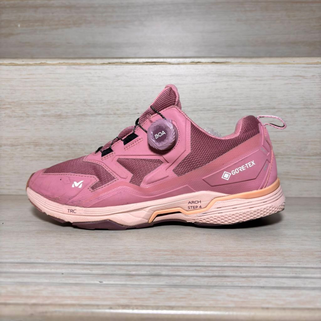 SEPATU OUTDOOR TREKKING HIKING & RUNNING MILLET BOA SYSTEM / TALI PUTAR SECOND ORIGINAL  [ MURAH ]