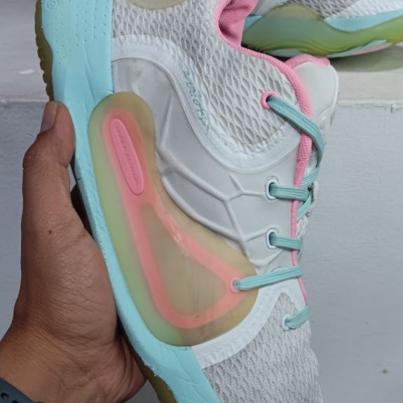 sepatu under armour