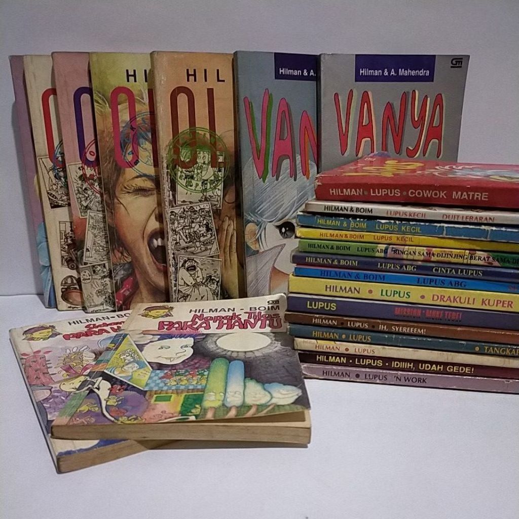 Novel Hilman dkk Seri Lupus Seri Lupus Kecil Seri Lupus ABG Seri Olga Seri Vanya Seri Keluarga Hantu