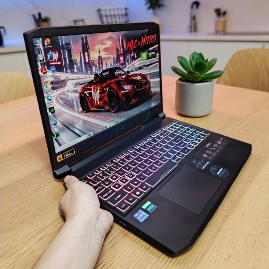 Laptop Gaming Acer Nitro 5 RTX 3050 Siap Rendering