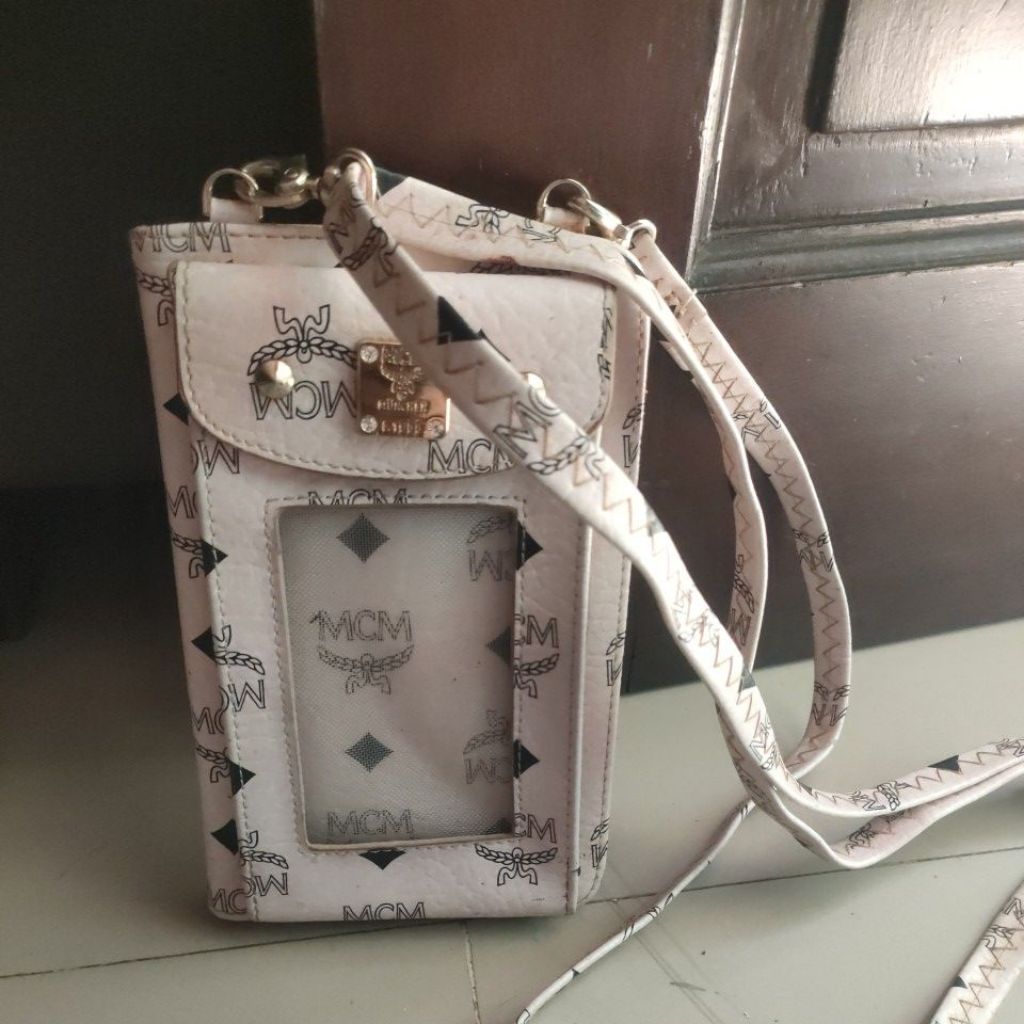 Tas kartu hp mcm kulass talpann