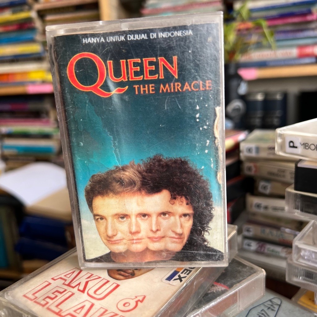 Kaset Pita Queen The Miracle