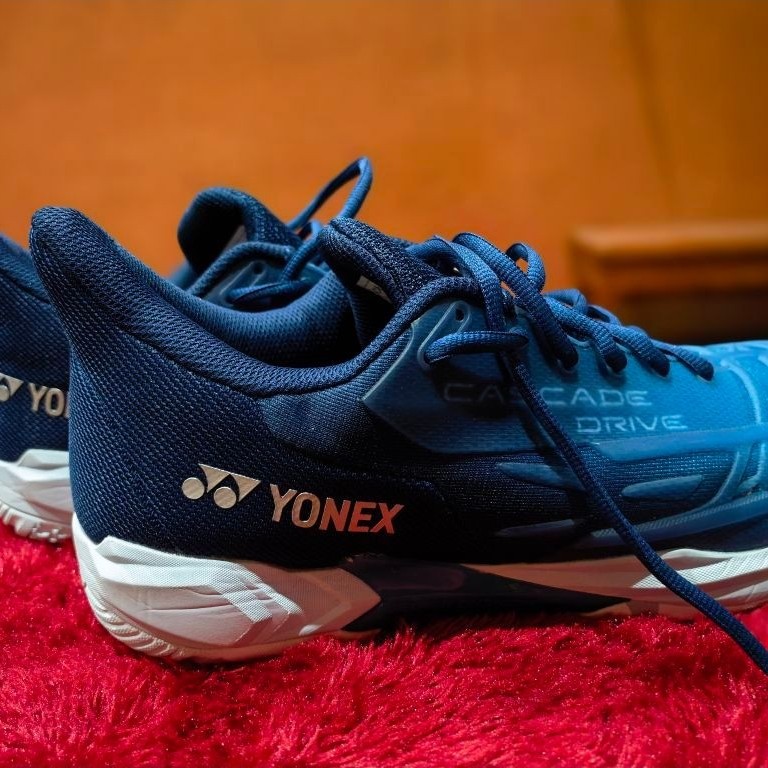 Yonex cascade drive 2 second like new