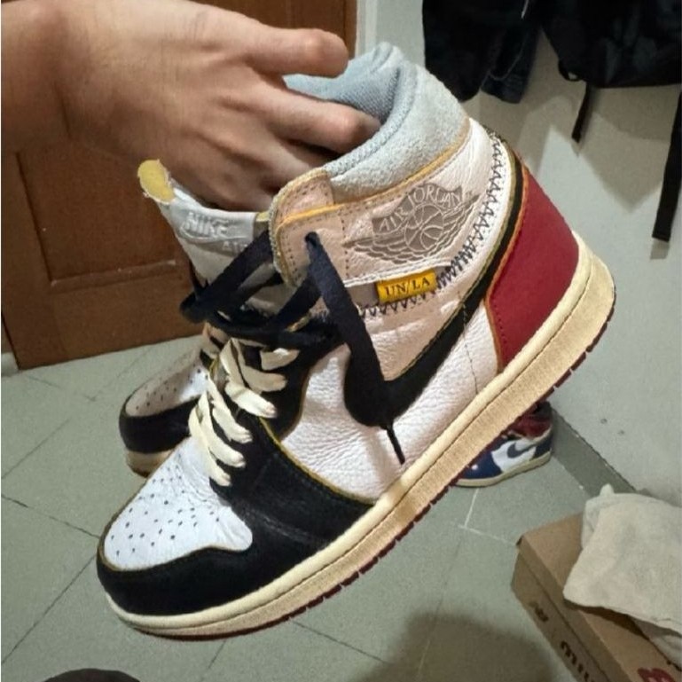 Nike Air Jordan 1 High Unla Sz 42 Second Kondisi Terbaik