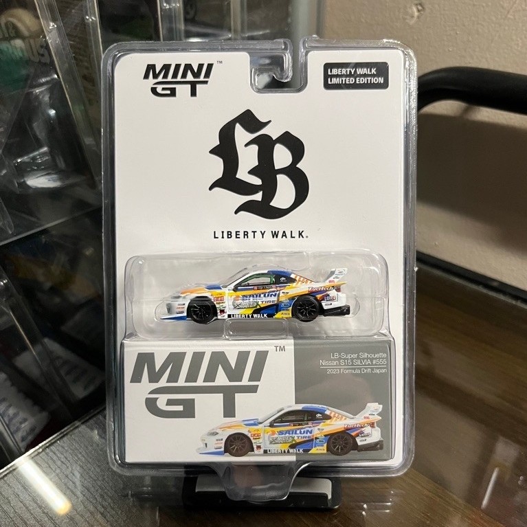 Mini GT (BLISTER) LB Super Silhouette Nissan Silvia S15 Sailun #555 Formula Drift LBWK Japan
