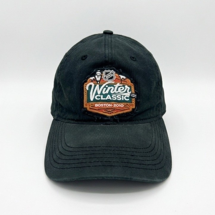 Topi Vintage Build Up NHL Winter Classic 2010 Boston Reebok Original Second Hitam Washed Preloved