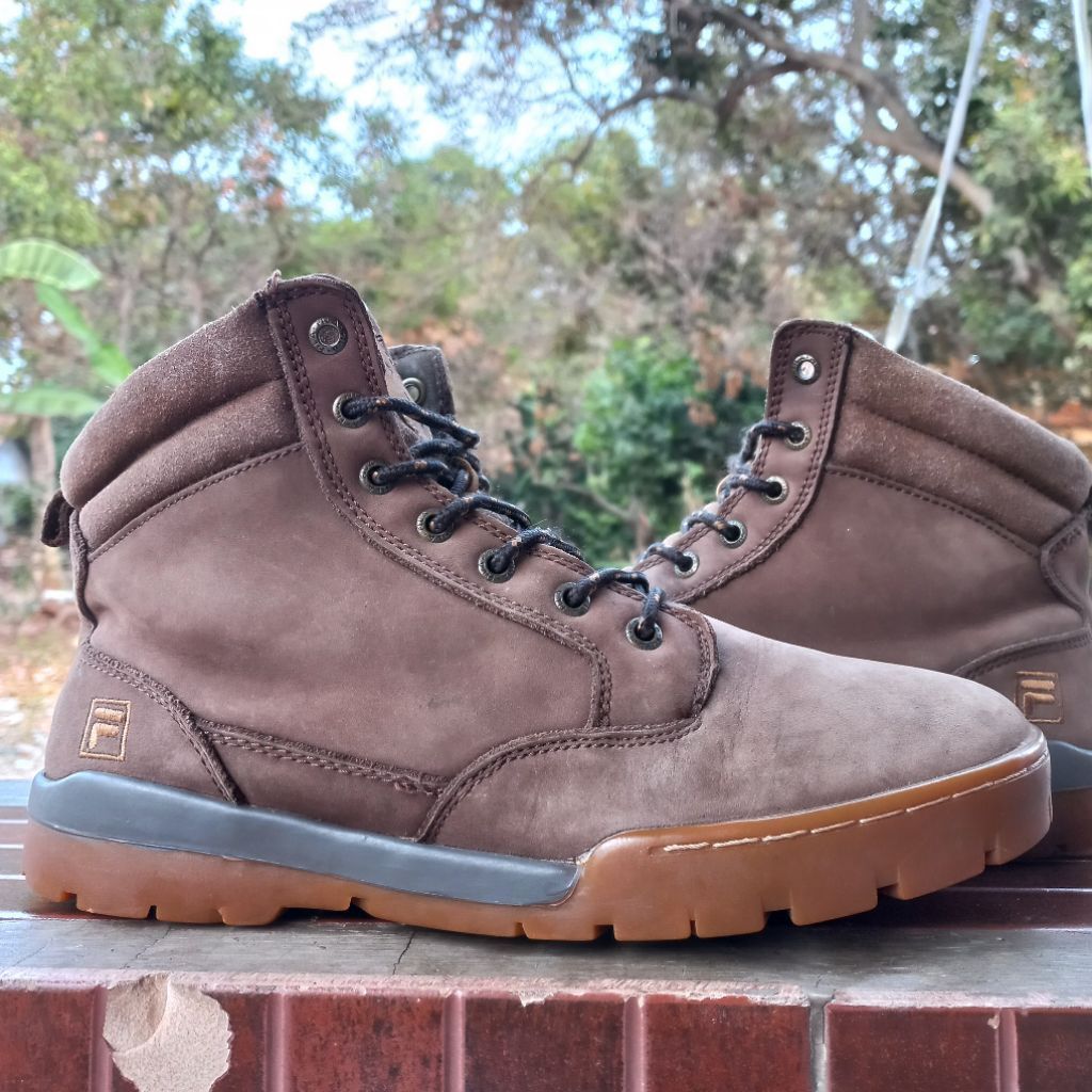 preloved Fila Boots Sepatu second Boots kasual