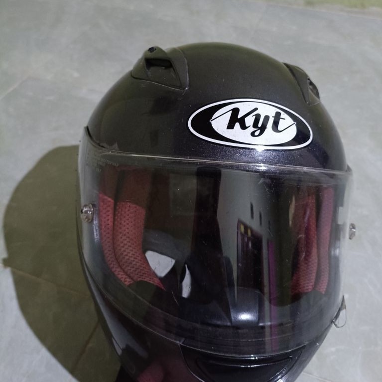 helm full face kyt rc7 bekas