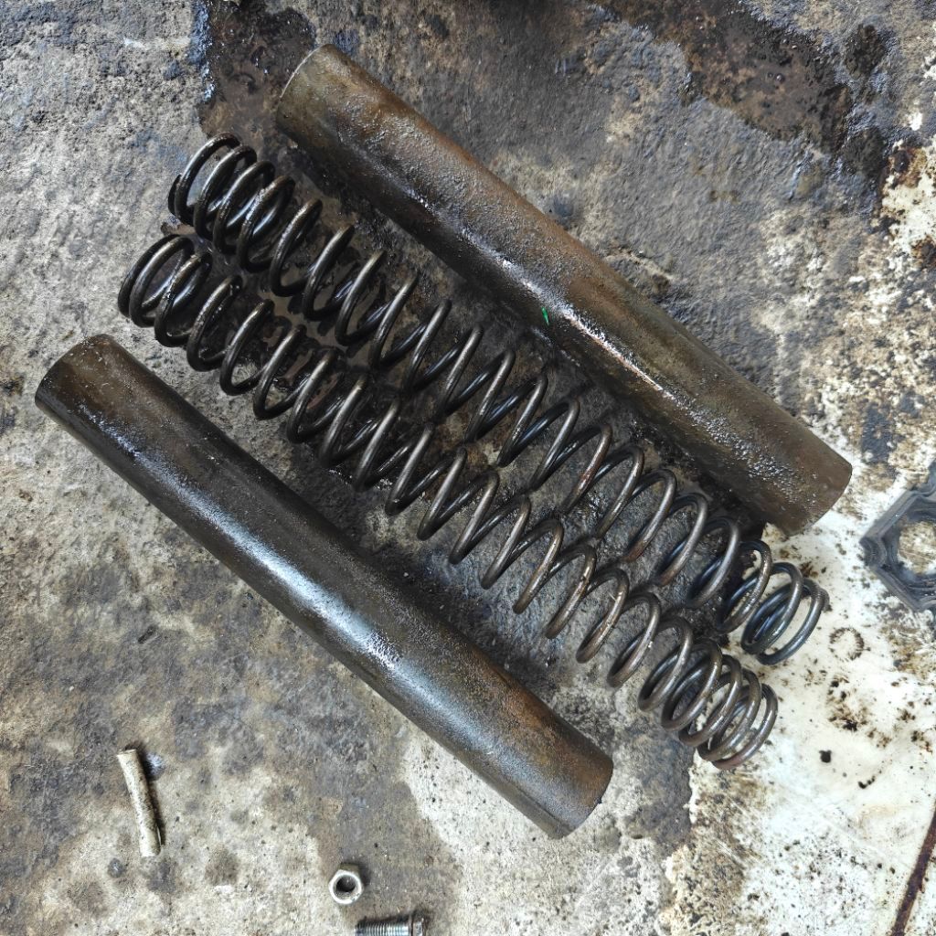 per selongsong spacer tabung sulingan shock sok shockbreaker depan original byson karbu fi 54p bekas