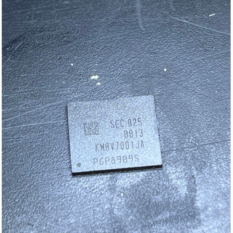 IC UFS KM8V7001JA 2.1 128GB (NOT CLEAN) TESTED
