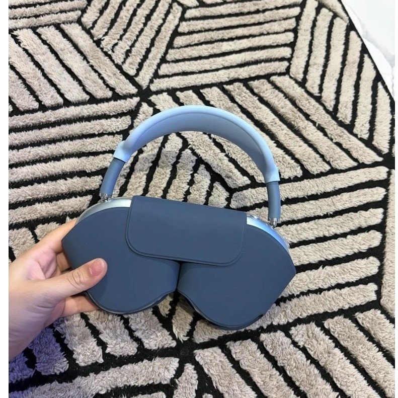 preloved airpods max usb c like new