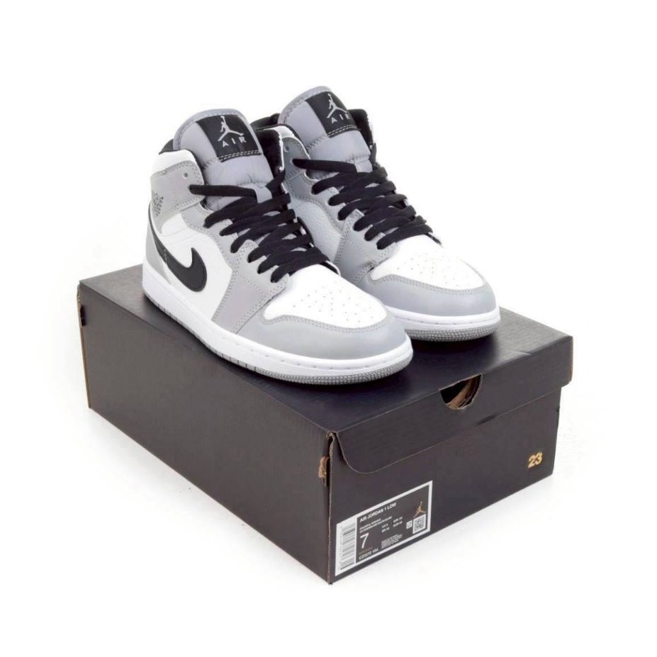 Air Jordan 1 Mid Smoke Grey