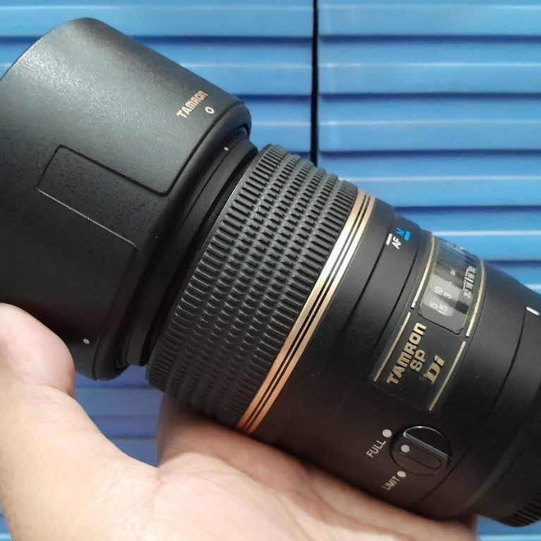 Lensa Af tamron 90mm macro for nikon