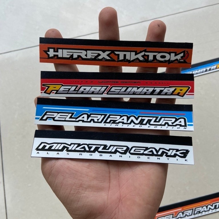 Kepet Lebar Truk Plastik
