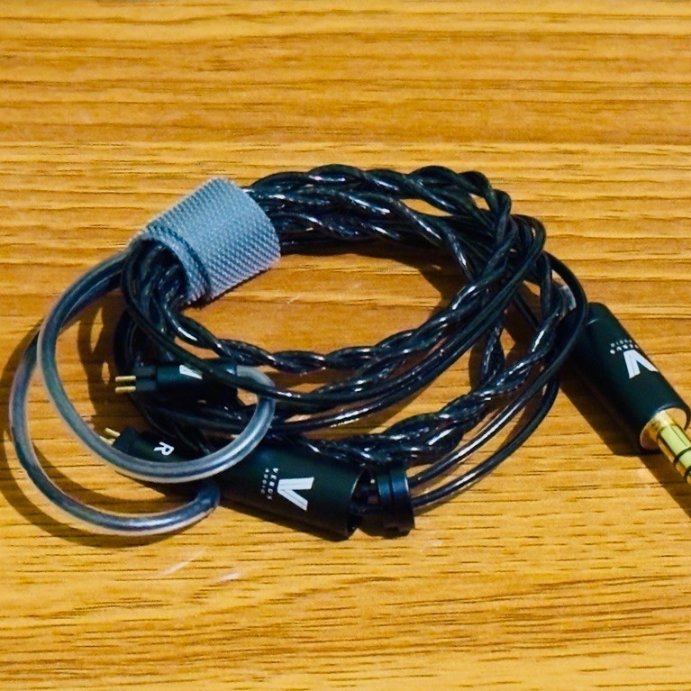 Kabel verus magni c2 4.4mm