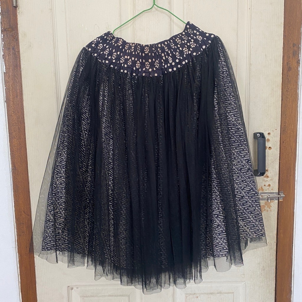 Preloved Rok Tutu Batik