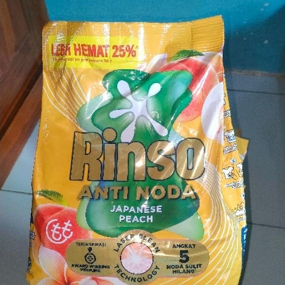 Deterjen Bubuk Rinso 1.5kg - Japanese Peach