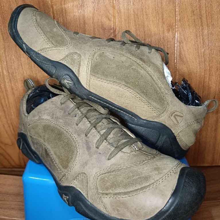 Sepatu Kulit KEEN CASUAL size 47.5
