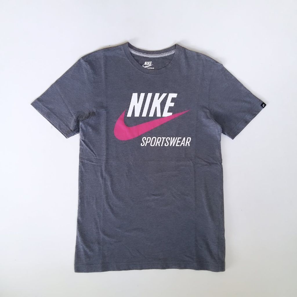 Nike Sport Wear big Logo tee (second/bekas)