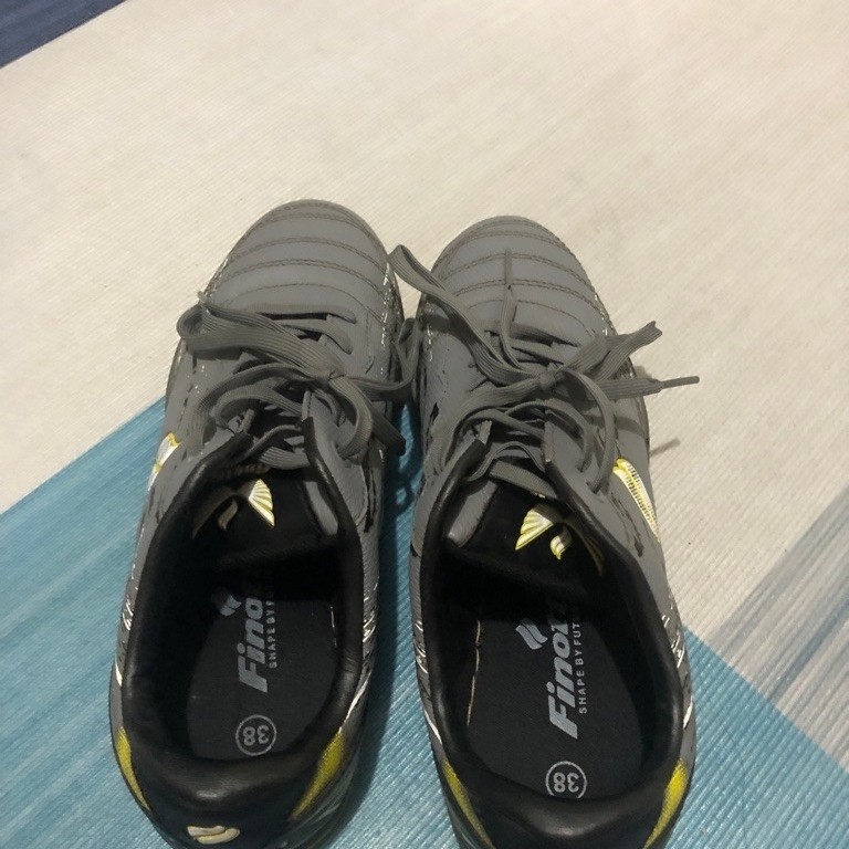 sepatu futsal finotti anak size 38