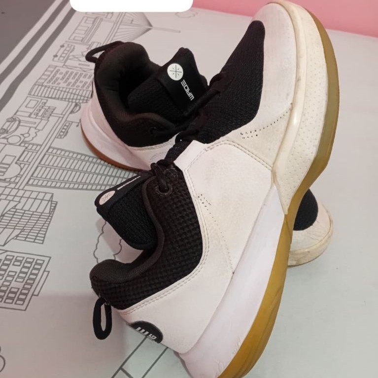 sepatu basket li-ning wade size 42