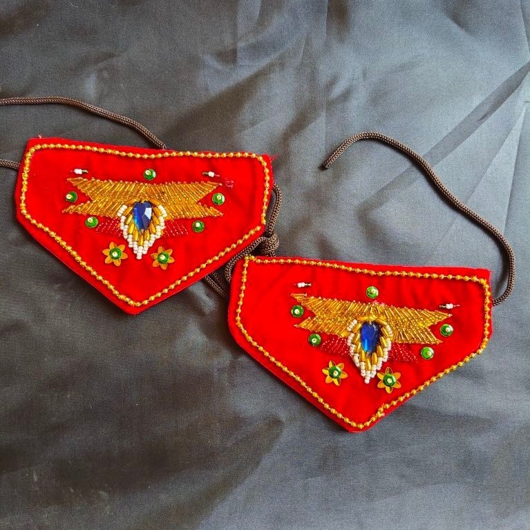 Cakep merah / gelang tangan jathilan