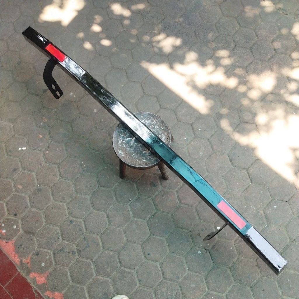 Bemper belakang towing polos + reflektor avanza xenia innova apv grandmax luxio fortuner sigra calya