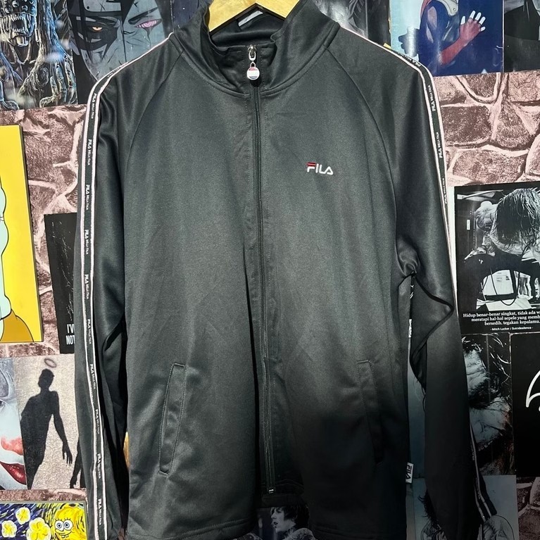 tracktop FILA tapped