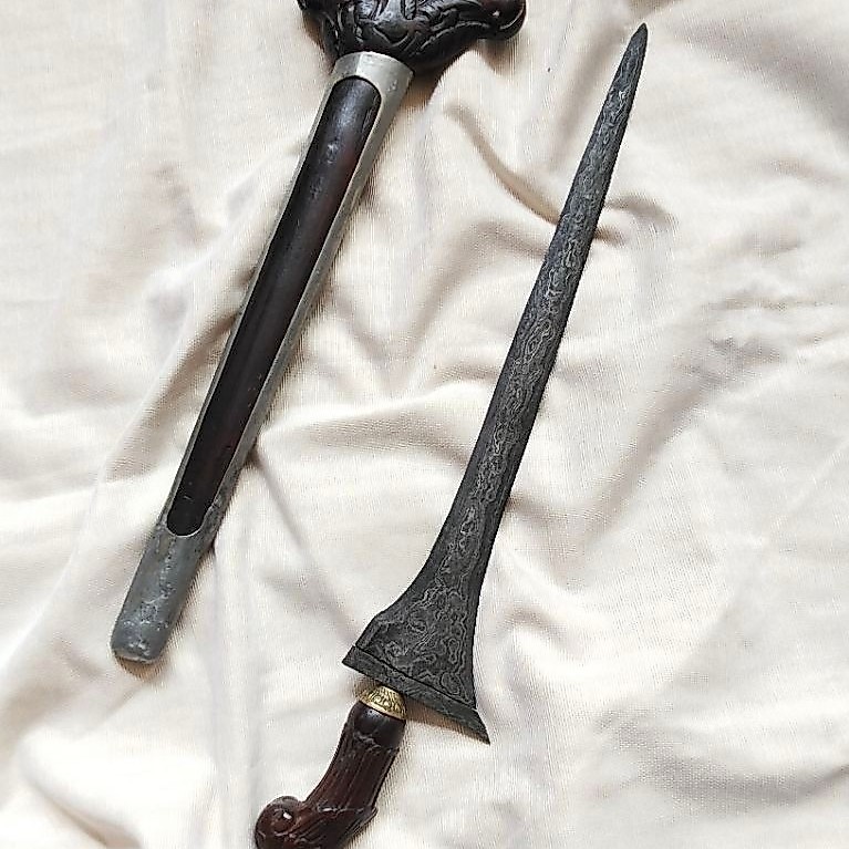 Keris Sepuh Pamor Wos Wutah Warangka Madura Asli I Keris Sepuh Murah I Keris Sepuh Wingit