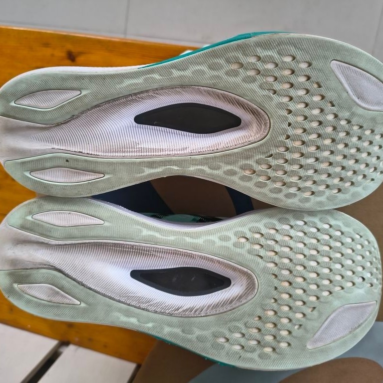 Asics Magicspeed 4 size 46,5 second condition