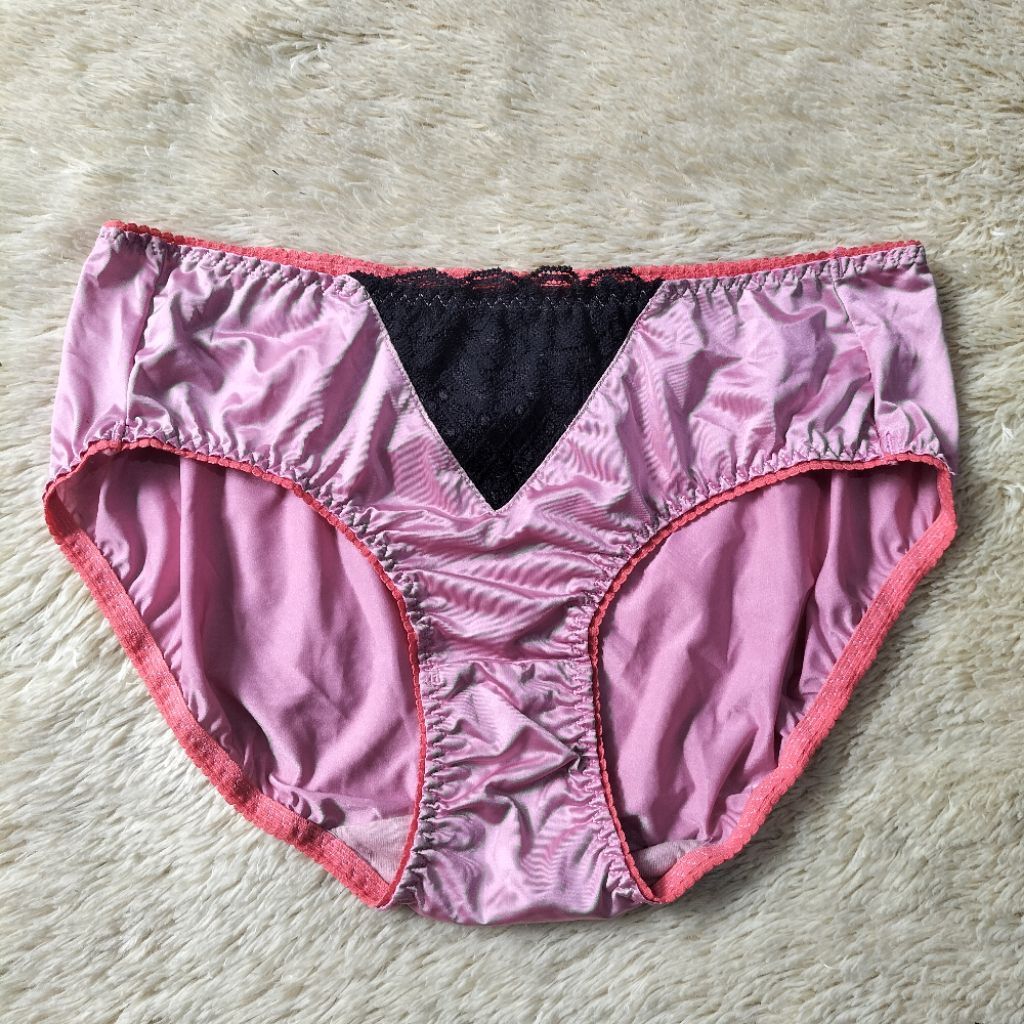 Panty Celana Dalam  Sexy  Branded Luludi by Wacoal