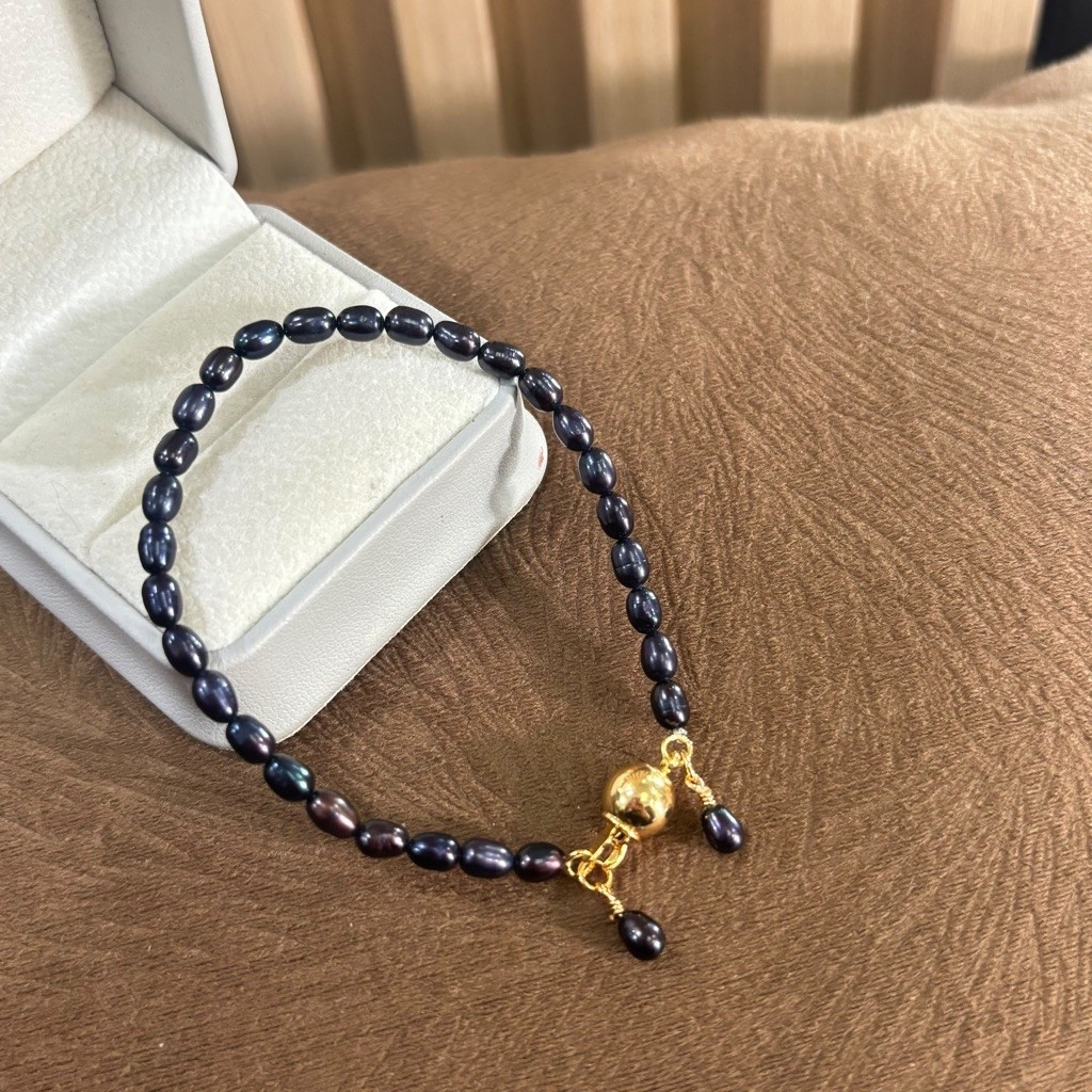 Gelang Mutiara Asli Lombok dengan Warna Hitam Mutiara Tawar