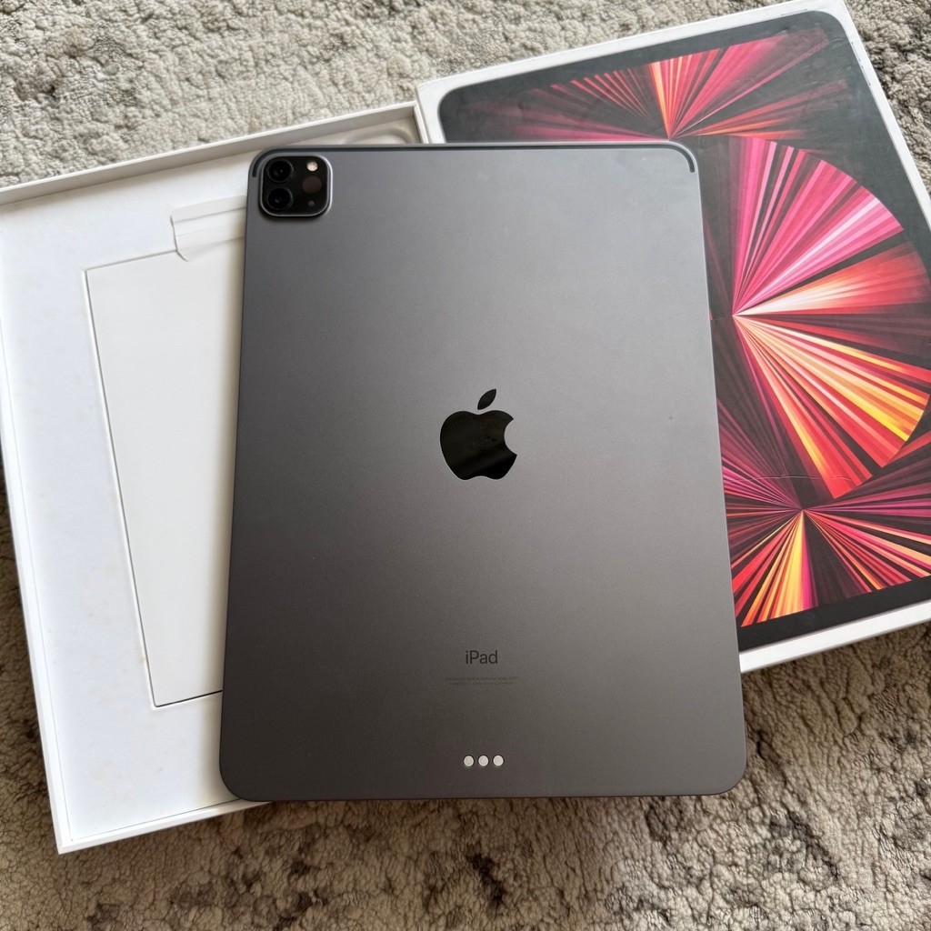 iPad Pro M1 2021 Gen 3 128gb Gray Wifi Only ex Inter Fullset Mulus MINUS MURAH