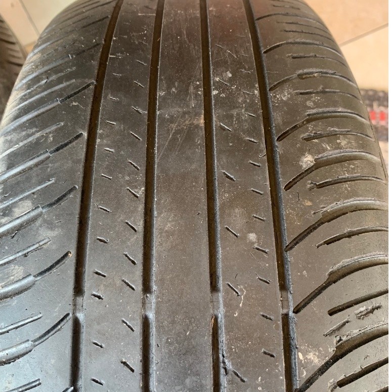Ban Mobil 215 60 ring 17 Dunlop Rush Terios dll