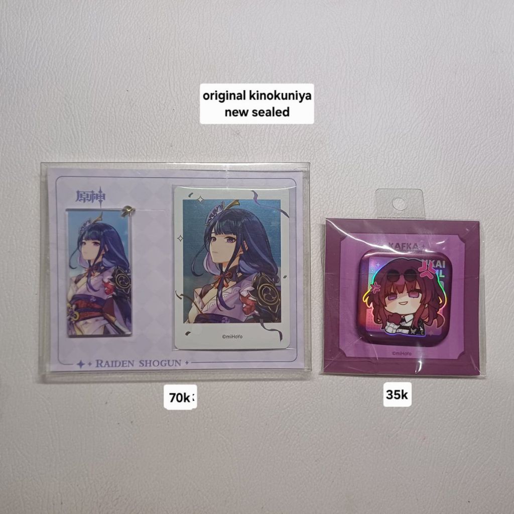 Genshin & HSR official merch — set polaroid & keychain raiden, kafka emoticon badge