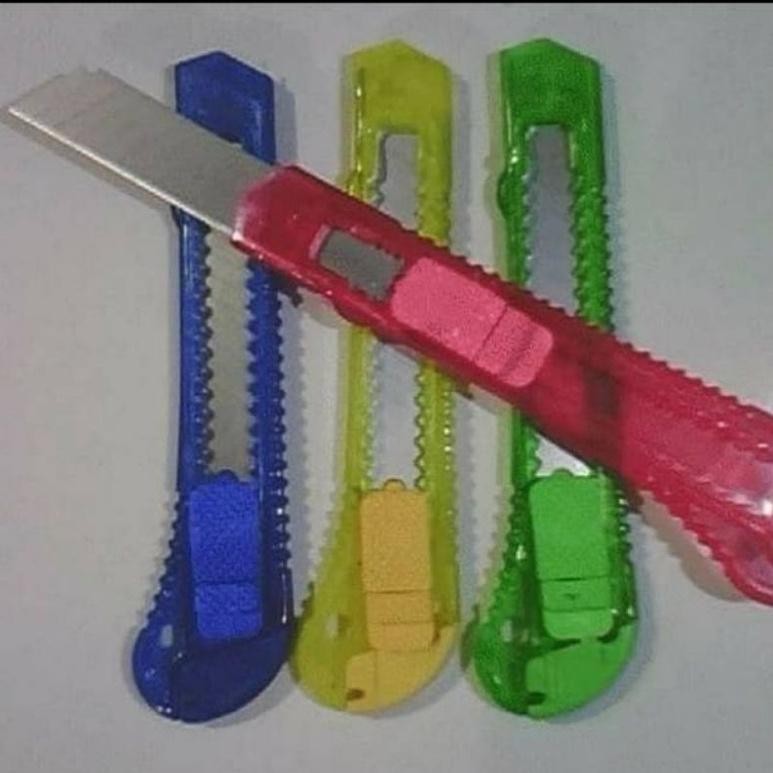 

Sale Pisau Cutter Besar Bening Isi 12 Pcs Sale